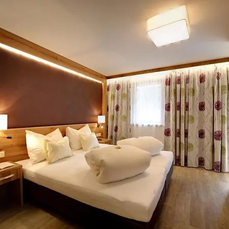 Hotel Arnika 4*
