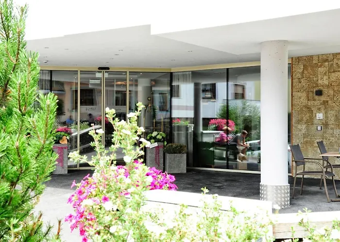 Ξενοδοχείο Arnika 4*