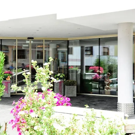 Hotel Arnika 4*
